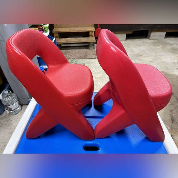 Step 2 Two Step2 Red Criss Cross Child Plastic Chunky Chairs Table Kids EUC - Picture 2 of 4